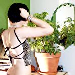 First pic of Live Girls