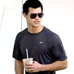 Second pic of :: BMC :: Taylor Lautner nude on BareMaleCelebs.com ::