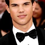 Third pic of :: BMC :: Taylor Lautner nude on BareMaleCelebs.com ::