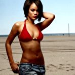 First pic of Babylon X - Rihanna