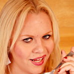 Third pic of Shemale Tugjobs Sample Photos!