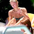 Third pic of :: Babylon X ::Paris Hilton gallery @ Famous-People-Nude.com nude 
and naked celebrities