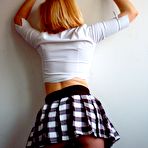 First pic of Live Girls