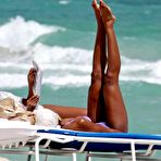 First pic of  Kelly Rowland fully naked at Largest Celebrities Archive! 