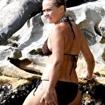 Second pic of :: Largest Nude Celebrities Archive. Lara Bingle fully naked! ::