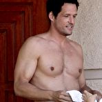 First pic of :: BMC :: Josh Hopkins nude on BareMaleCelebs.com ::