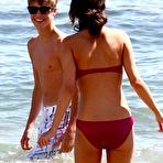 Fourth pic of :: Largest Nude Celebrities Archive. Selena Gomez fully naked! ::