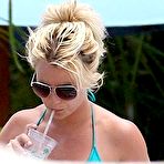 Second pic of Britney Spears in blue bikini on the beach in Hawaii