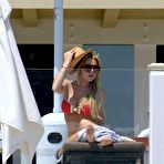 Fourth pic of Lindsay Lohan