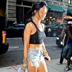 First pic of Rihanna pokies under black short top