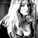Third pic of :: Largest Nude Celebrities Archive. Rosie Huntington Whiteley fully naked! ::