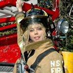 First pic of Busty firefighter - Leenks Smut