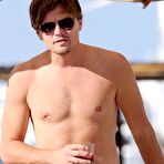 First pic of :: BMC :: Leonardo Dicaprio nude on BareMaleCelebs.com ::