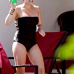 First pic of :: Largest Nude Celebrities Archive. Hilary Duff fully naked! ::