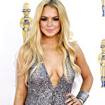 First pic of Lindsay Lohan shows deep cleavage at MTV Movie Awards 2010