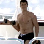 Third pic of :: BMC :: Orlando Bloom nude on BareMaleCelebs.com ::