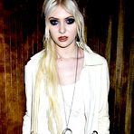 Fourth pic of Taylor Momsen absolutely naked at TheFreeCelebMovieArchive.com!