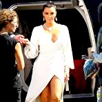 First pic of  Kim Kardashian fully naked at Largest Celebrities Archive! 