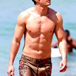 Second pic of VipGalleries.net Robert Buckley :: FreeMaleCelebrityArchive.com