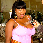 Fourth pic of Realitykings Luxury Amore Spray N Wet Bignaturals