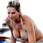 Fourth pic of  Uma Thurman fully naked at Largest Celebrities Archive! 