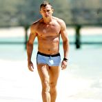 Second pic of VipGalleries.net Daniel Craig :: FreeMaleCelebrityArchive.com