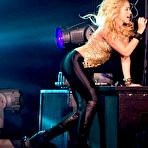 Third pic of Shakira perform on the stage in Las Vegas