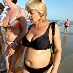 Second pic of Natural Breasted Mums On The European Beach