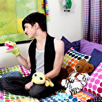 First pic of Taylor Lee and Jae Landen are two college aged twinks guys gay sex first time