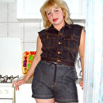 First pic of Naked amateur novices free porn galleries