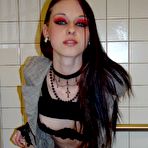 Third pic of TeenQueens.Net - Liz Vicious