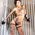 Second pic of Bonnie Rotten gets banged by her favorite tattoo artist