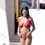 Third pic of Pregnant Danielle Lloyd in red bikini on the yacht in Dubai