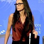 First pic of Demi Moore shows her legs at TV show in NY