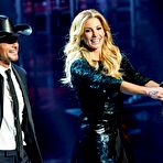 Fourth pic of Faith Hill Open Soul2Soul show In Las Vegas