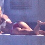 First pic of  Shakira fully naked at CelebsOnly.com! 