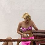 Third pic of  Shakira fully naked at CelebsOnly.com! 