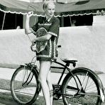 First pic of Grace Kelly