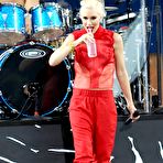 Third pic of Gwen Stefani performs at Good Morning America show
