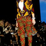 Second pic of Gwen Stefani at Spring 2011 fashion show runway shots