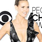 Second pic of Heidi Klum sexy cleavage at Peoples Choice Awards