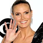 Fourth pic of Heidi Klum sexy cleavage at Peoples Choice Awards
