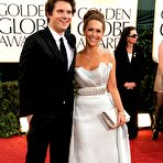 Second pic of Jennifer Love Hewitt posing at 68th Annual Golden Globe Awards 2011