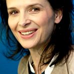 Third pic of Juliette Binoche at press conference for the film Elles