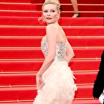 Fourth pic of Kirsten Dunst winners photocall in Cannes 2011