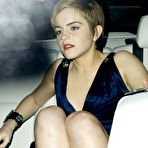 First pic of :: Largest Nude Celebrities Archive. Emma Watson fully naked! ::
