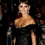 First pic of Penelope Cruz posing in tight black dress at Pirates Of The Caribbean On Stranger Tides World Premiere