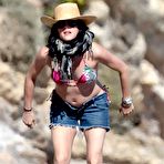 Third pic of Selma Blair pregnant in a bikini at the beach in Malibu