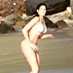 Third pic of Stephanie Seymour caught ion bikini on th beach St. Barts