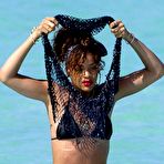 First pic of Rihanna naked celebrities free movies and pictures!